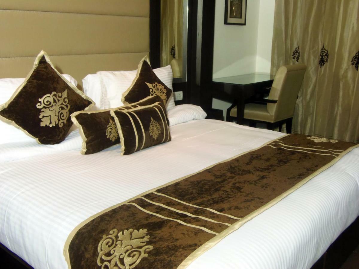 Bluemont Beacon Hotel New Delhi Gurgaon Ngoại thất bức ảnh