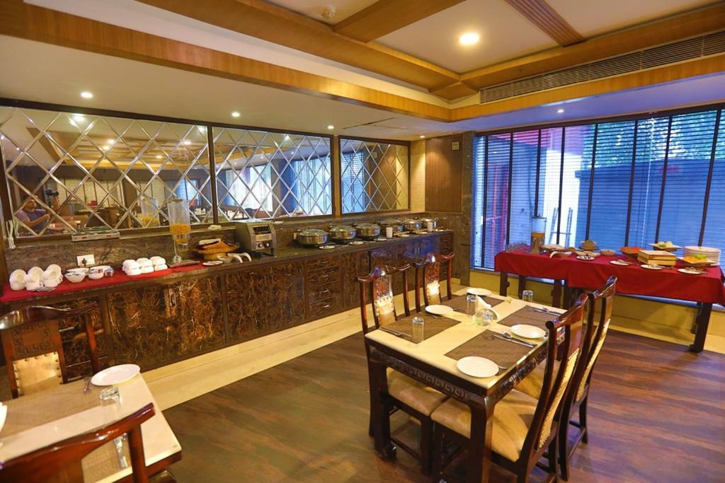 Bluemont Beacon Hotel New Delhi Gurgaon Ngoại thất bức ảnh